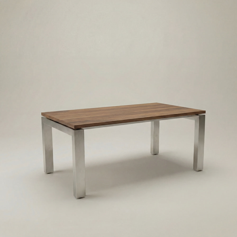 Hiru Couchtisch mit einem Edelstahlgestell und Holzplatte Amerikanischer Nussbaum (Walnuss)